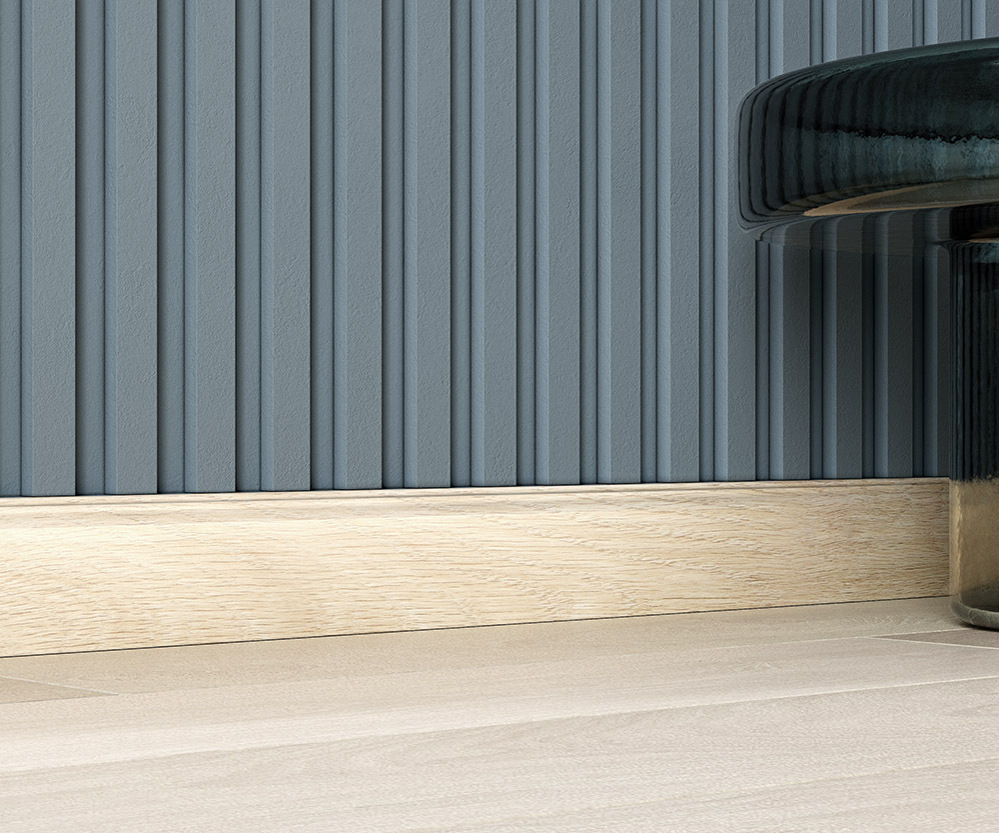 Плинтус МДФ Cosca Decor Экошпон WP07 Ясень Кристалл 2400×80×16 фото в интерьере